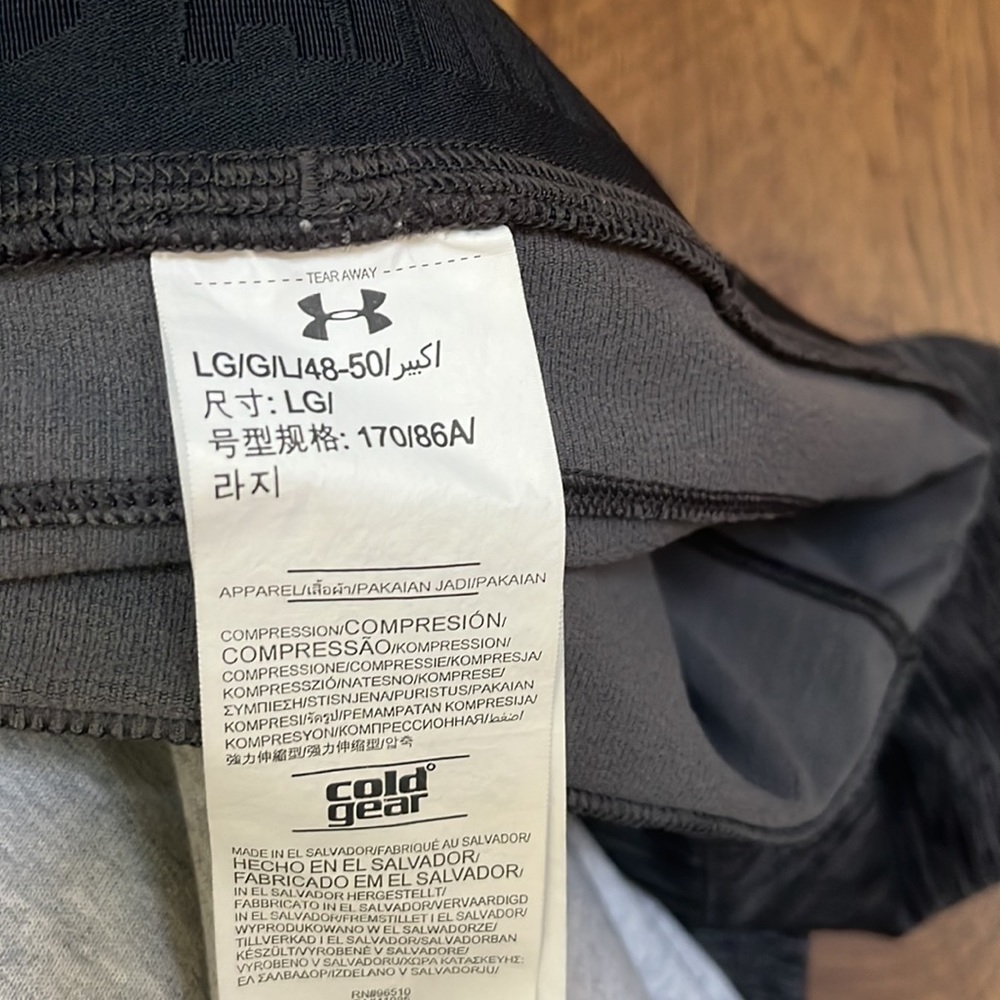 Under Armour Woman’s Grey Compression Leggings Size L - Picture 7 of 7